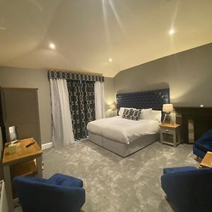 Family King or Twin Room Spa Bath